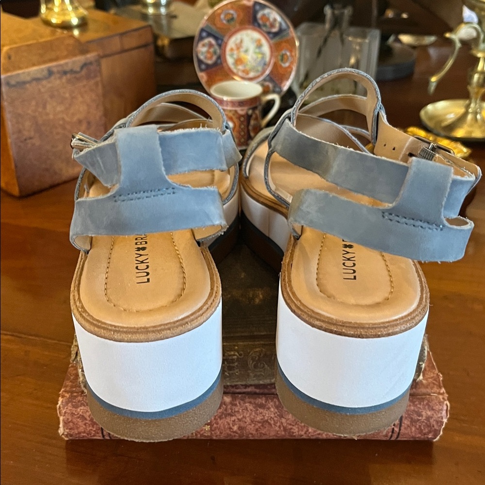 Lucky Brand Women's Ticey Wedge Sandal - Picture 6 of 10